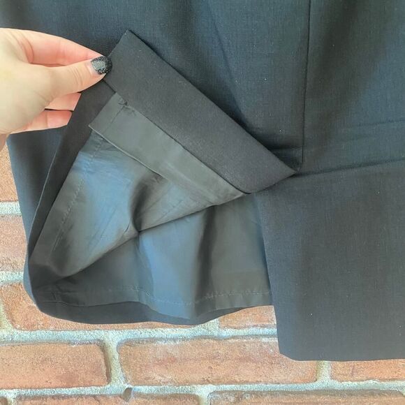 Nine & Co 2 Button 2 Pocket Blazer and Skirt Suit Set - Picture 14 of 15